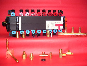 johnnyswholesale023003.jpg