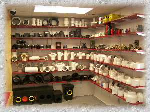 johnnyswholesale033003.jpg